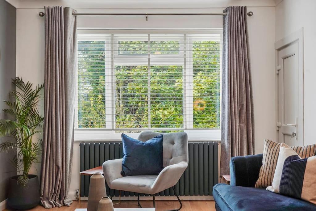 Stylish Maisonette Near The Heath With Free Parking & Wi-Fi Maidstone Exterior foto