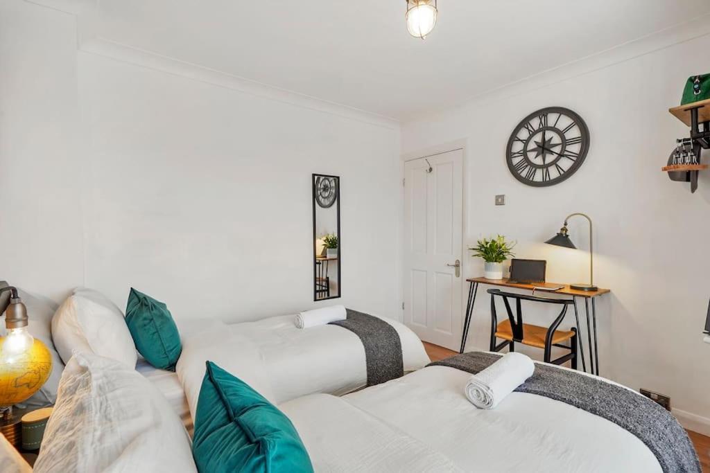 Stylish Maisonette Near The Heath With Free Parking & Wi-Fi Maidstone Exterior foto